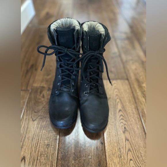 Women’s Caterpillar CAT Winter Alexi Combat Boots Black. Ankle Boots US 7/EU 38. - Picture 1 of 13